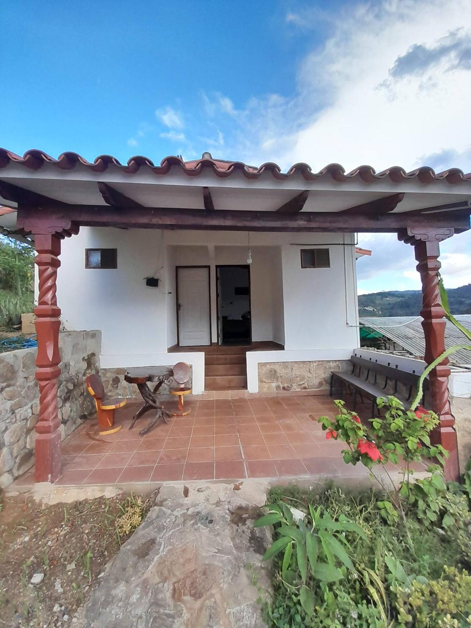 Fonda Amboro Hotel Samaipata Kültér fotó