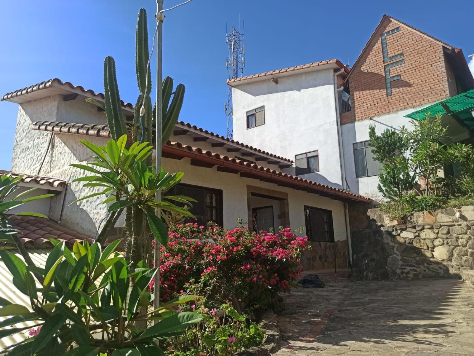 Fonda Amboro Hotel Samaipata Kültér fotó